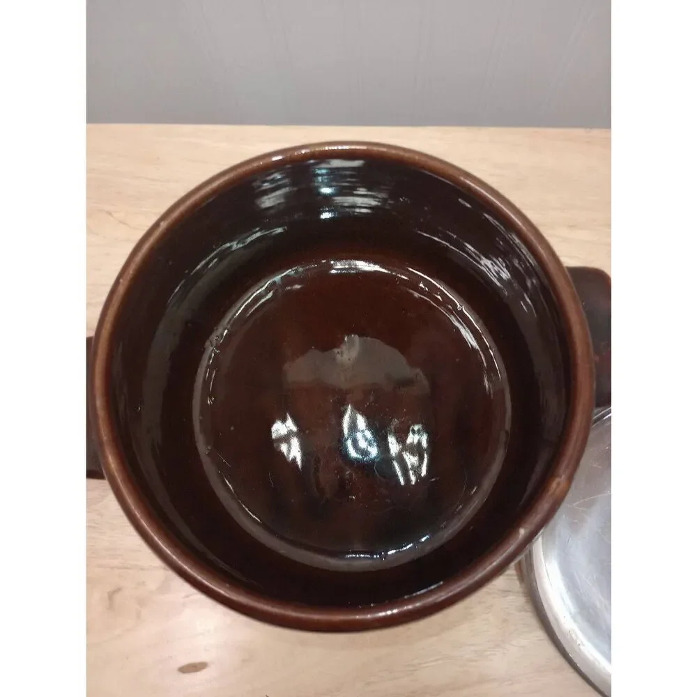 Vintage West bend, ceramic Crock bean pot with aluminum lid